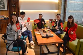 香港正能量科技集团祝大家新年快乐 香港正能量科技集团祝大家新年快乐