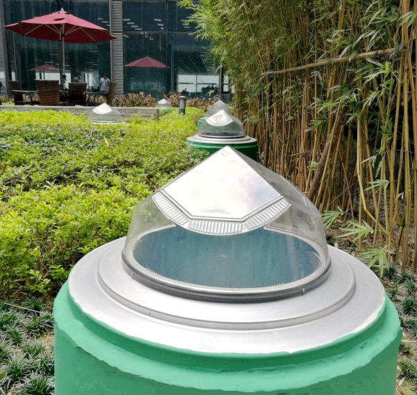 广发金融中心导光筒