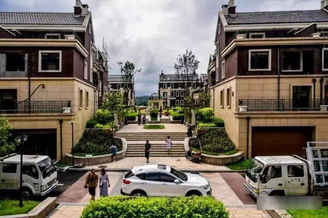 正能量无电照明别墅安装